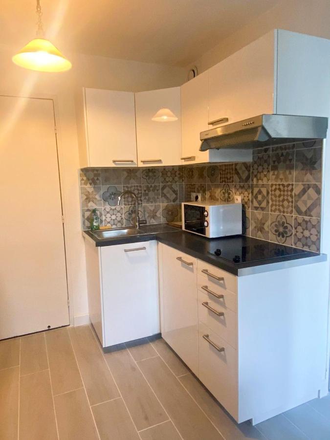 APPARTEMENT avec JARDIN, PISCINE, PLAGE, TENNIS Fréjus Extérieur photo